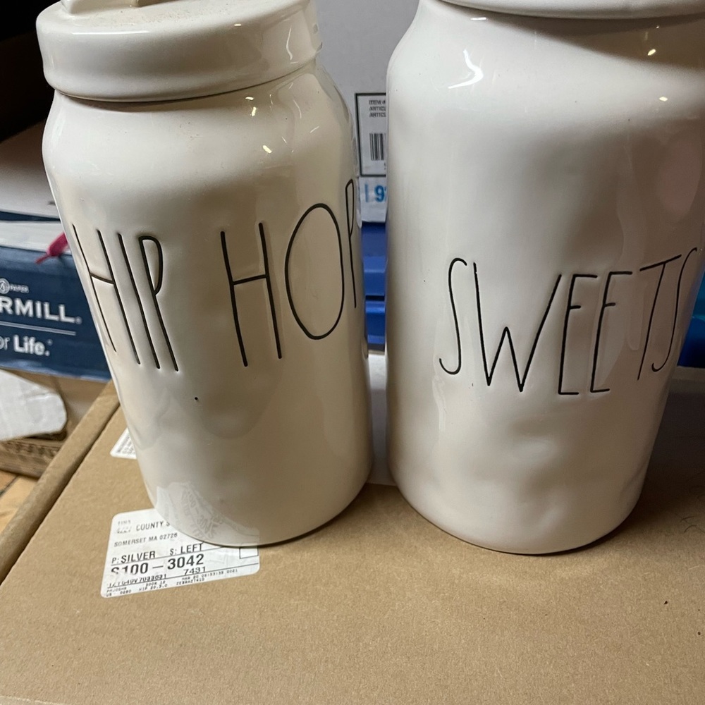 Rae Dunn Skinny Sweets Canister OG 2018 - Picture 2 of 2